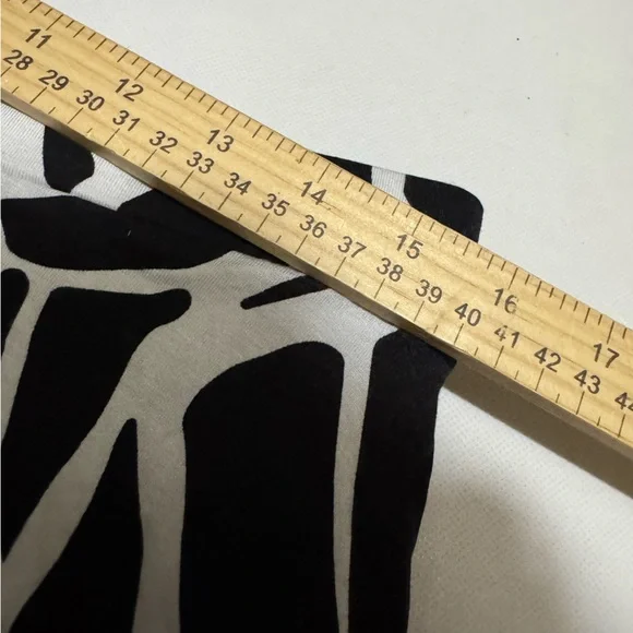 V Cristina Black White Cow Print Long‎ Modest Stretch Maxi Skirt Size Large - Picture 3 of 5